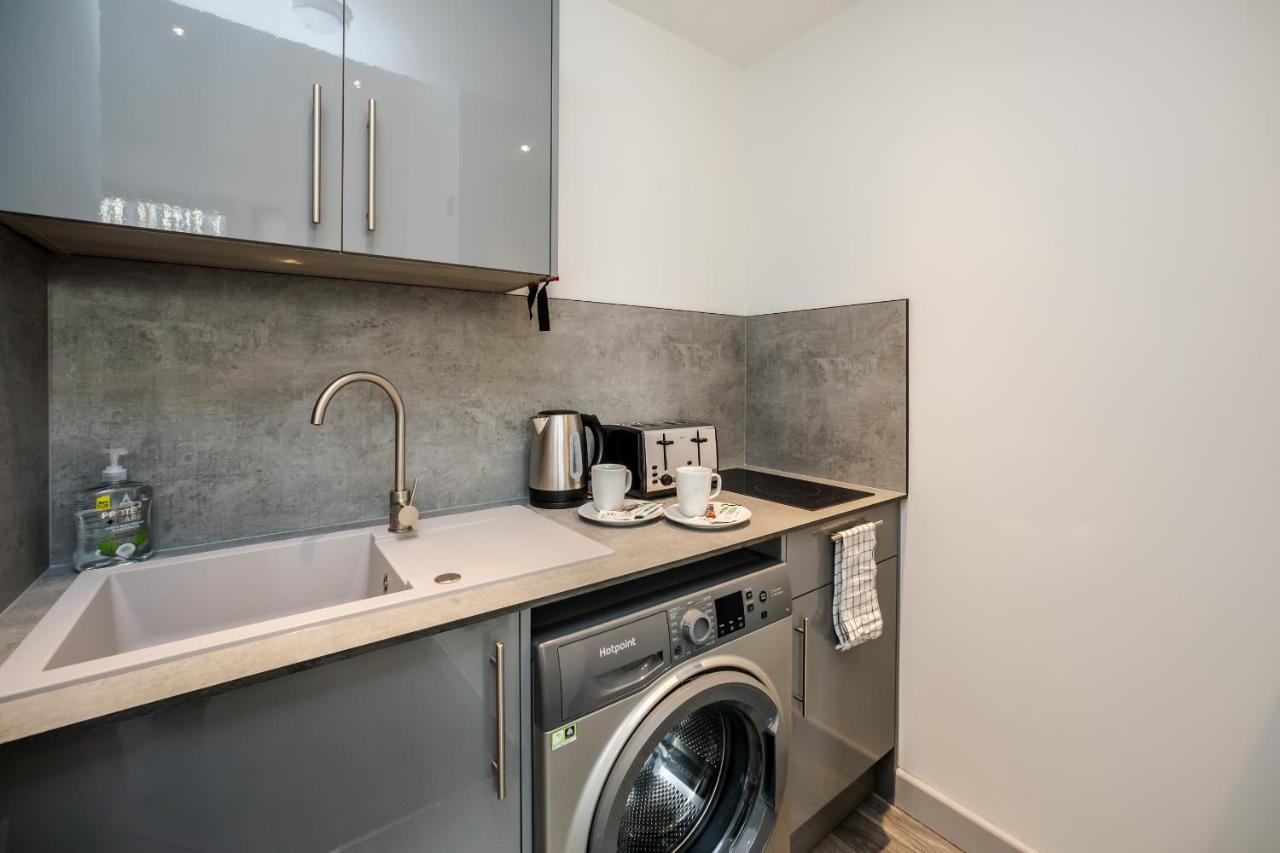 Greenhead Central Huddersfield Esterno foto