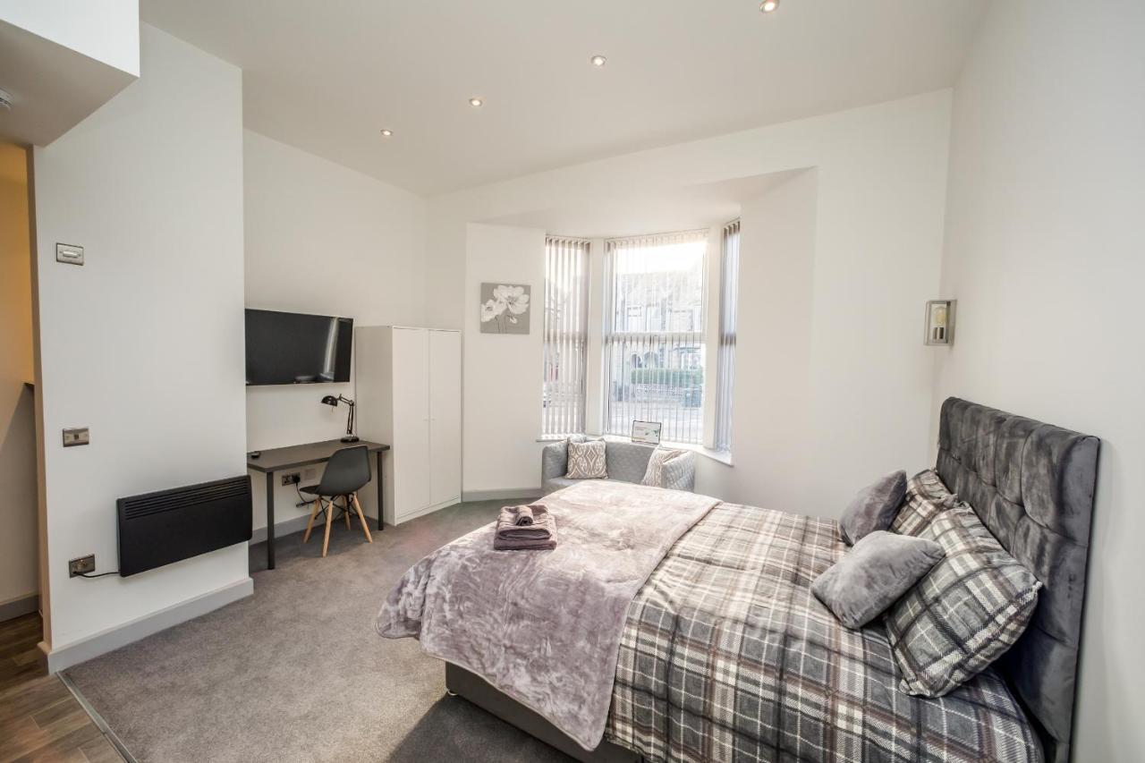 Greenhead Central Huddersfield Esterno foto