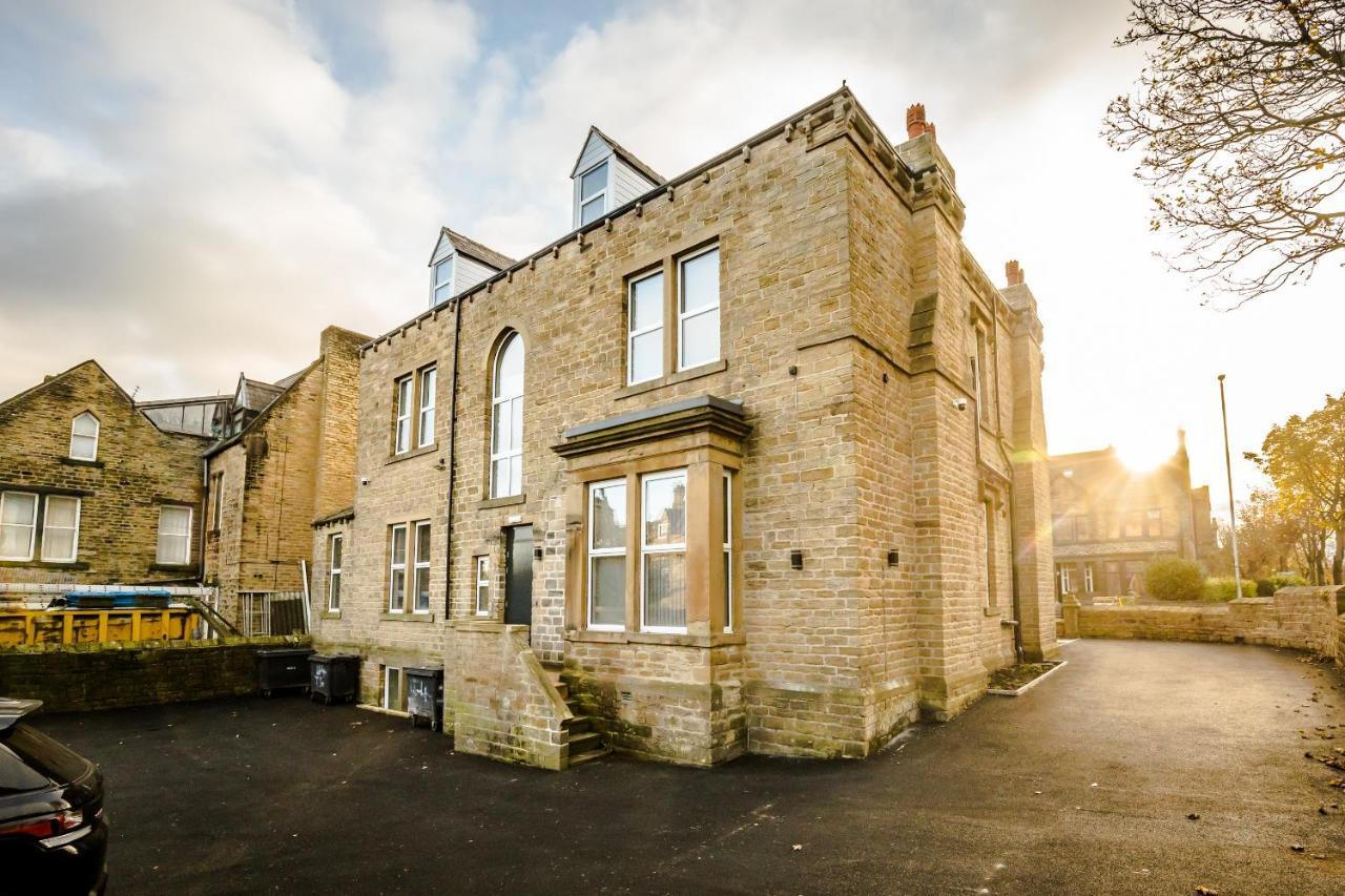 Greenhead Central Huddersfield Esterno foto
