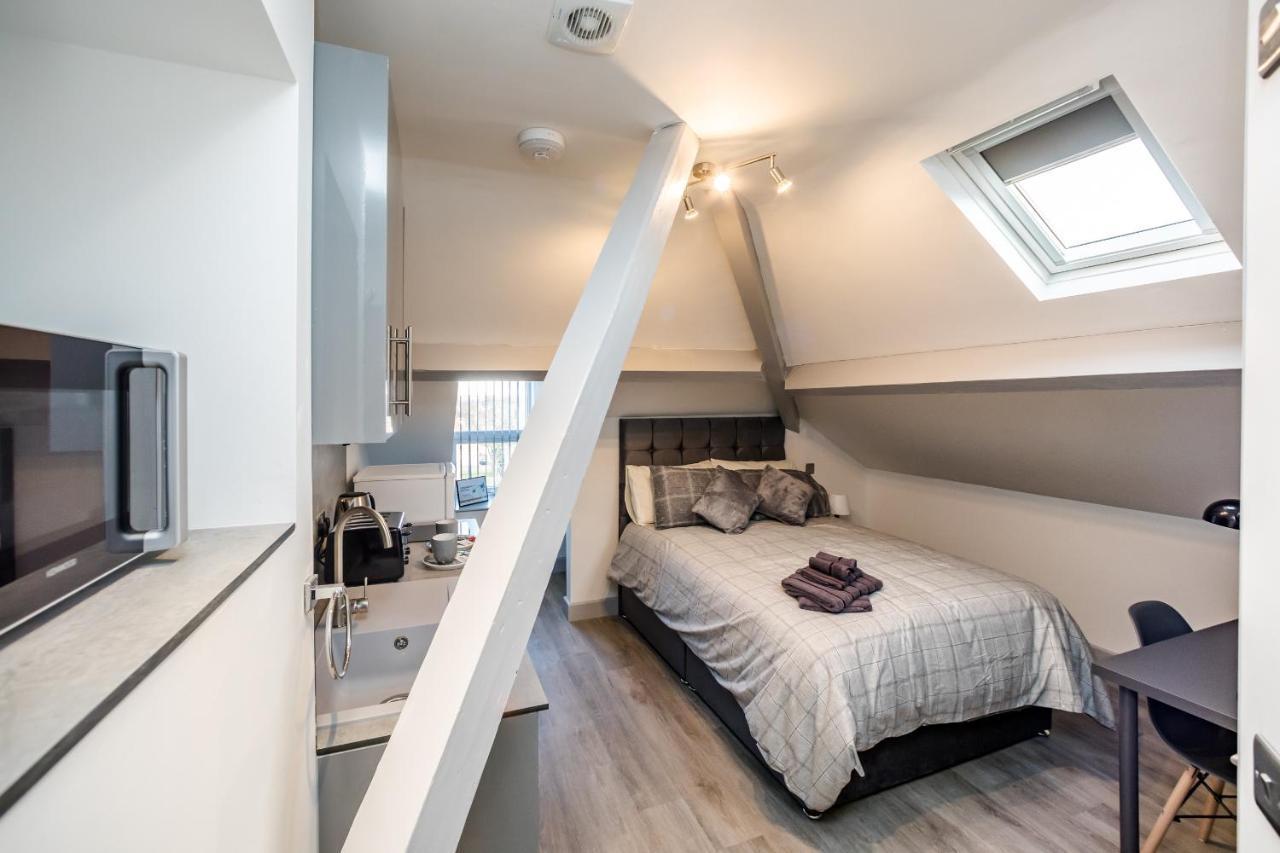 Greenhead Central Huddersfield Esterno foto